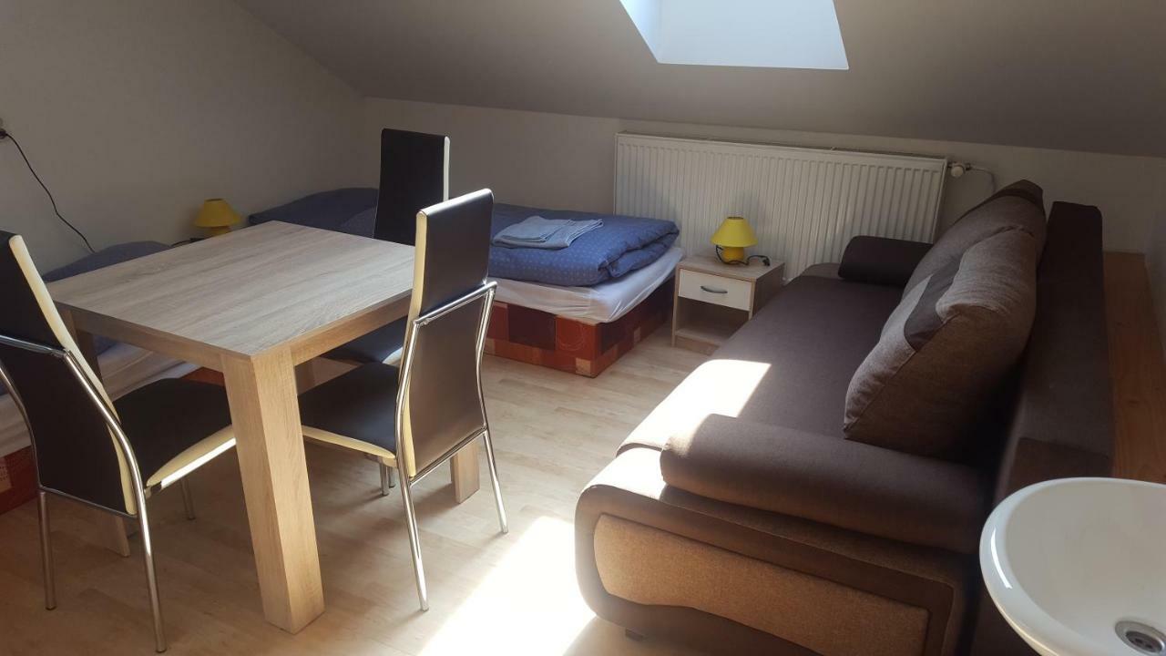 Ubytovanie Adka Hotel Levoča Екстериор снимка